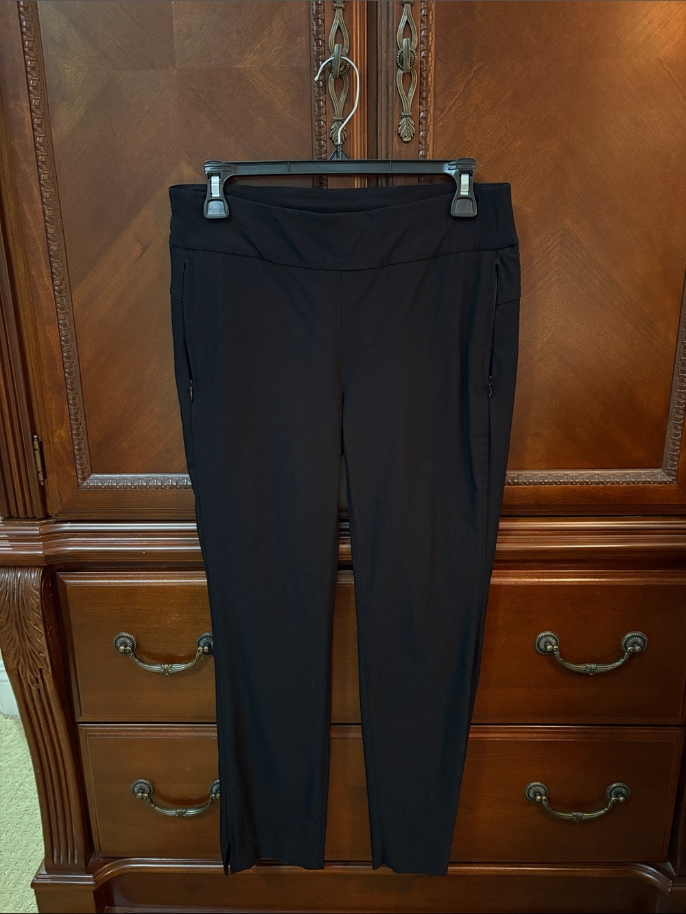 Chico's Black Straight-Leg Pull-On Pants with Zip Pockets